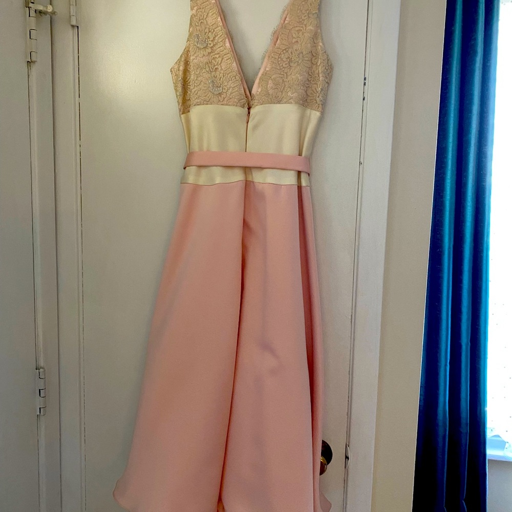 Another beautiful dress suitable for prom or spring/summer wedding.